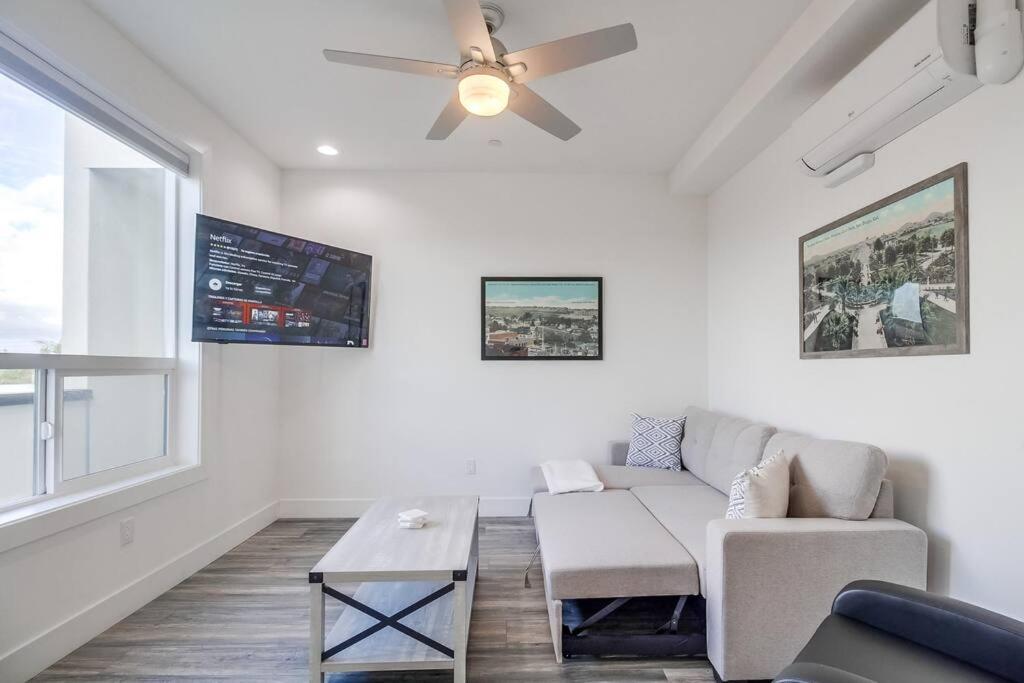 Park Blvd Paradise 303 King Bed With A Private Spa 圣地亚哥 外观 照片