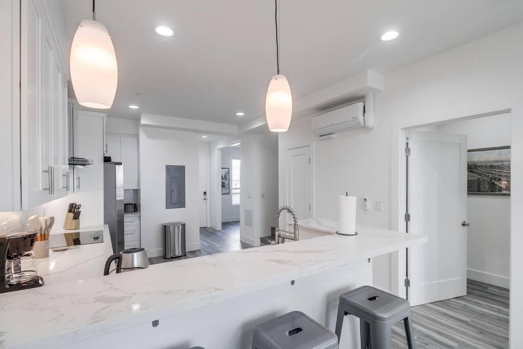 Park Blvd Paradise 303 King Bed With A Private Spa 圣地亚哥 外观 照片