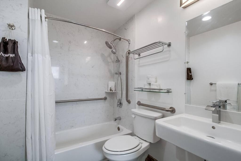 Park Blvd Paradise 303 King Bed With A Private Spa 圣地亚哥 外观 照片