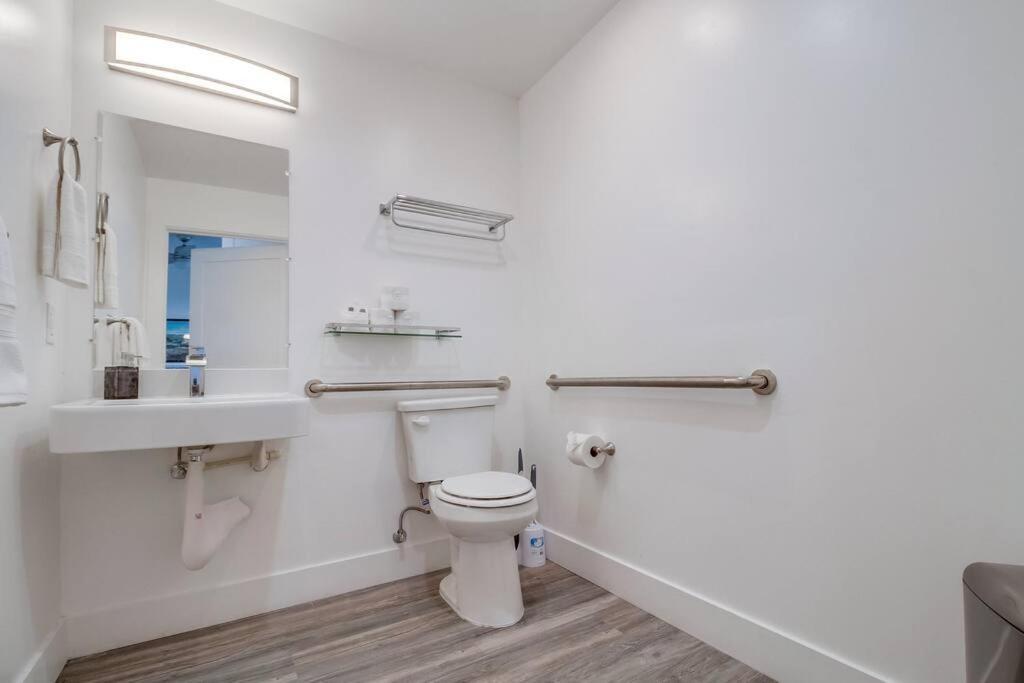 Park Blvd Paradise 303 King Bed With A Private Spa 圣地亚哥 外观 照片