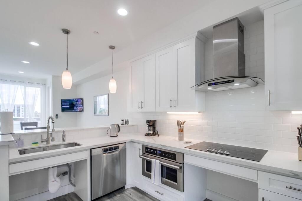 Park Blvd Paradise 303 King Bed With A Private Spa 圣地亚哥 外观 照片